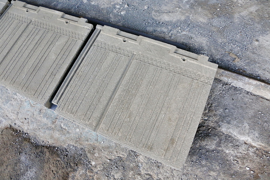 Mesin genteng beton, mesin genteng beton hidrolik, mesin genteng press Super Sonic Machinery WA: +62.811313603
