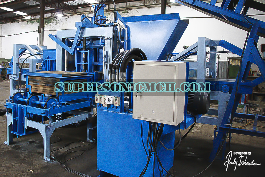 Mesin Paving dan Mesin Batako dan Mesin Kanstin , Super Sonic Machinery WA: +62.811313603